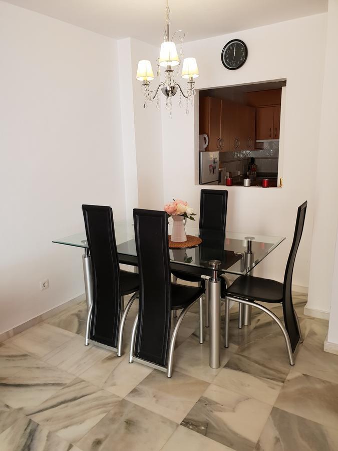 Center Apartment *